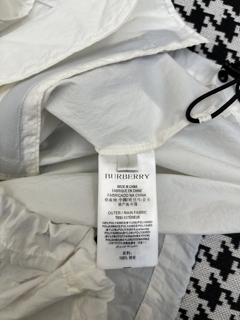 Burberry Sunscreen Jacket ComfortFit 99238