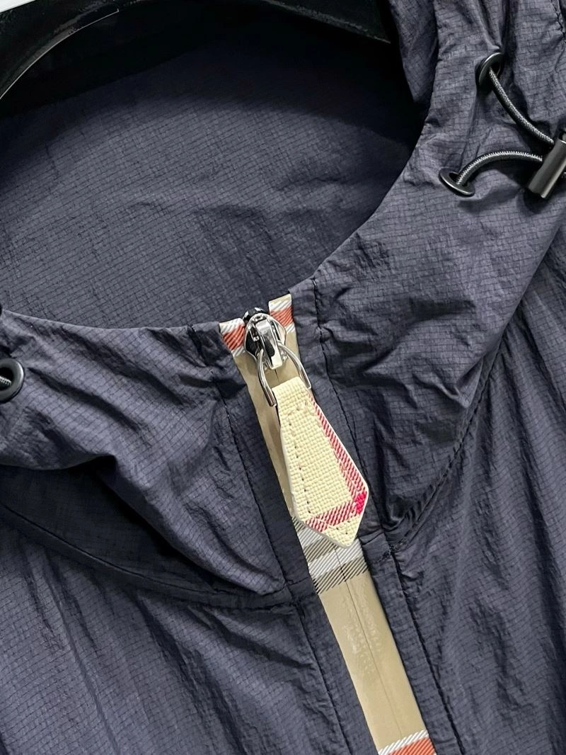 Burberry Sunscreen Jacket Supportive 100620