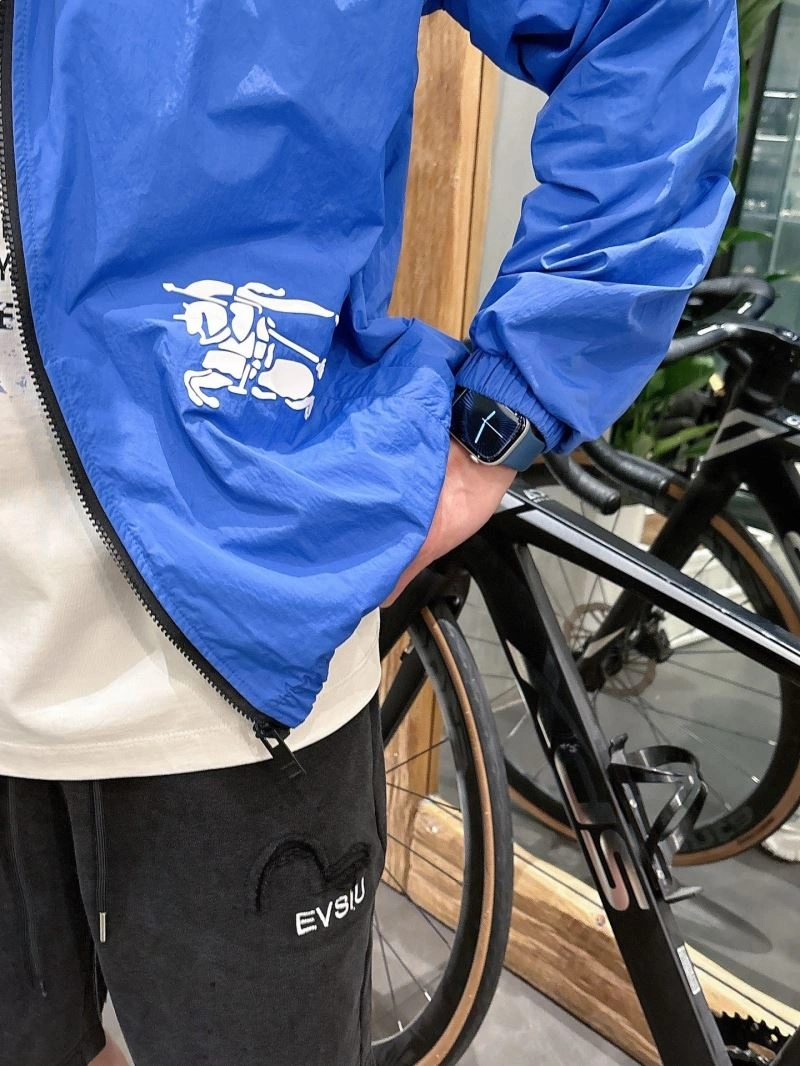 FreshLook Burberry Sunscreen Jacket 100121