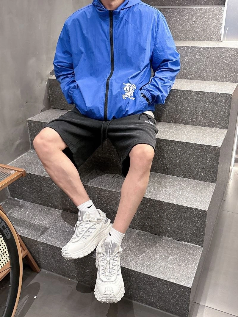 FreshLook Burberry Sunscreen Jacket 100121