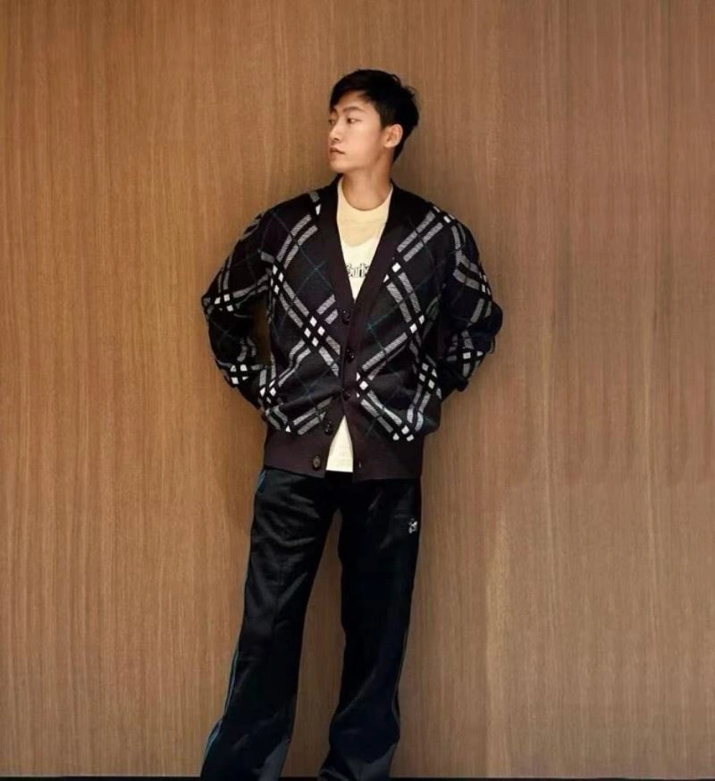 Resilient Burberry Sweaters 103494