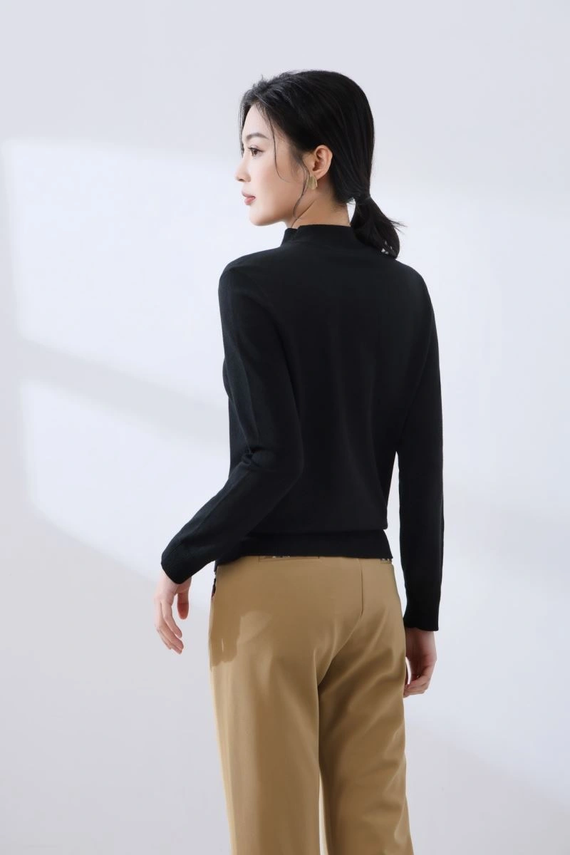 Burberry Sweaters Youthful 103538