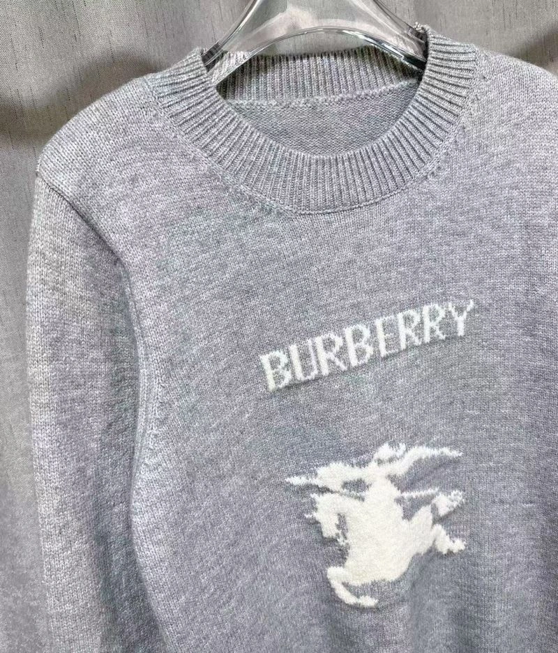 ComfortFit Burberry Sweaters 105795