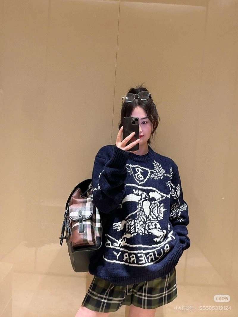 Bright Burberry Sweaters 103019
