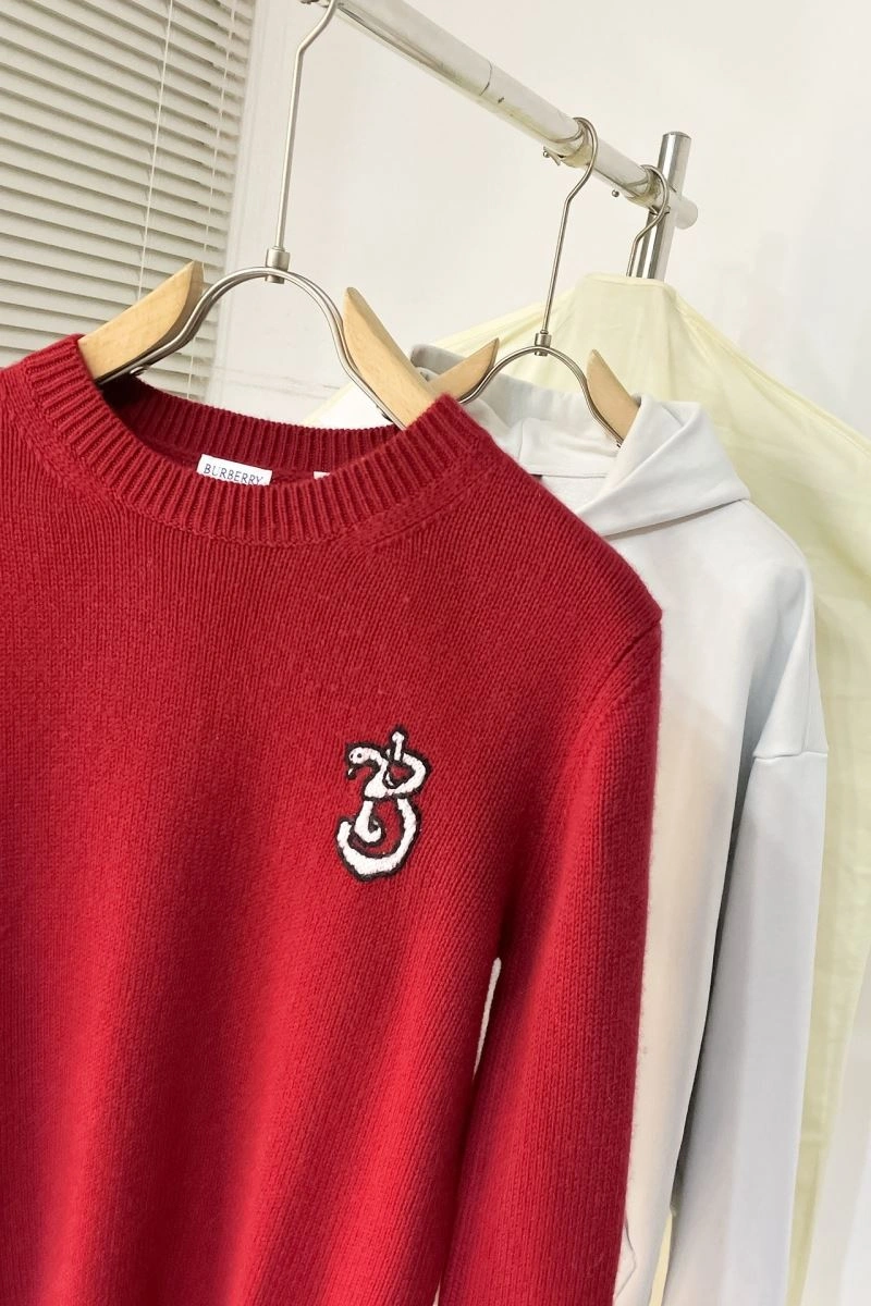 ComfortFit Burberry Sweaters 105357