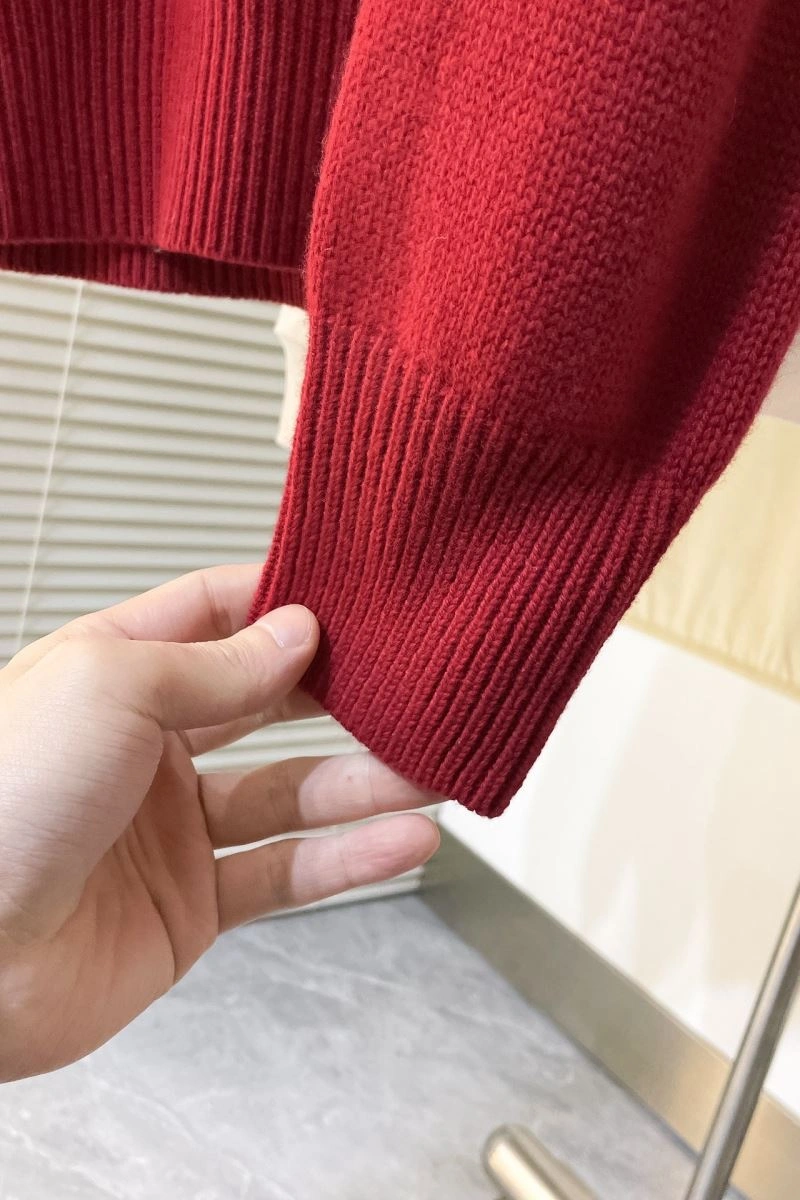 ComfortFit Burberry Sweaters 105357