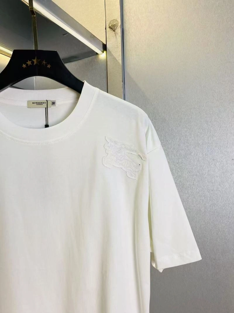 Sustainable Burberry T-Shirts 105842