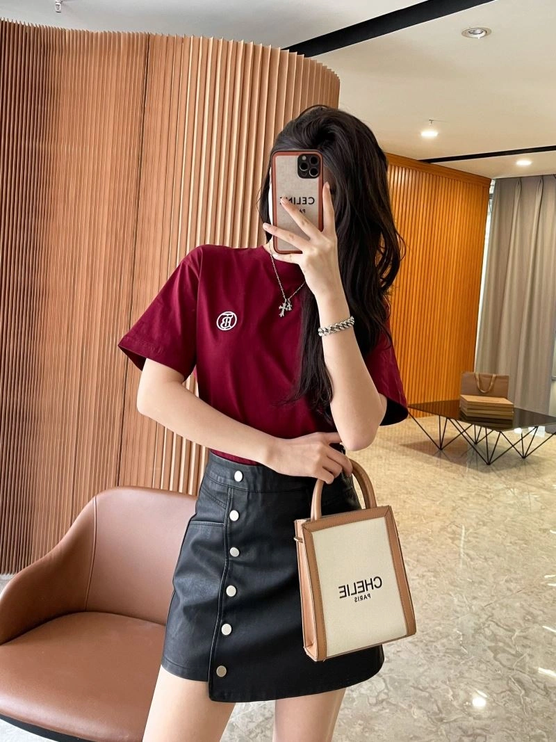 Unisex Burberry T-Shirts 103474