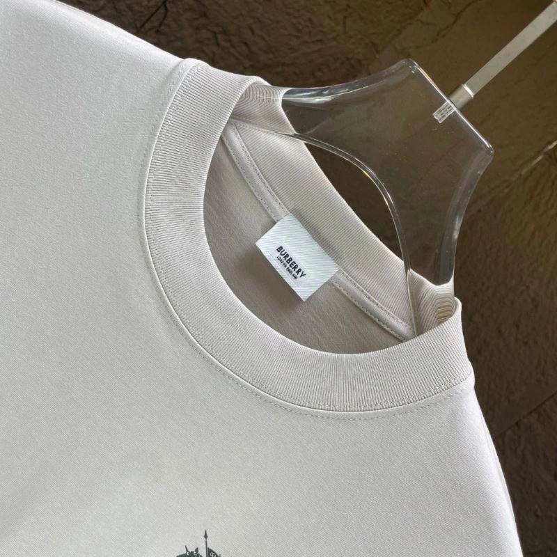 WellDesigned Burberry T-Shirts 103468