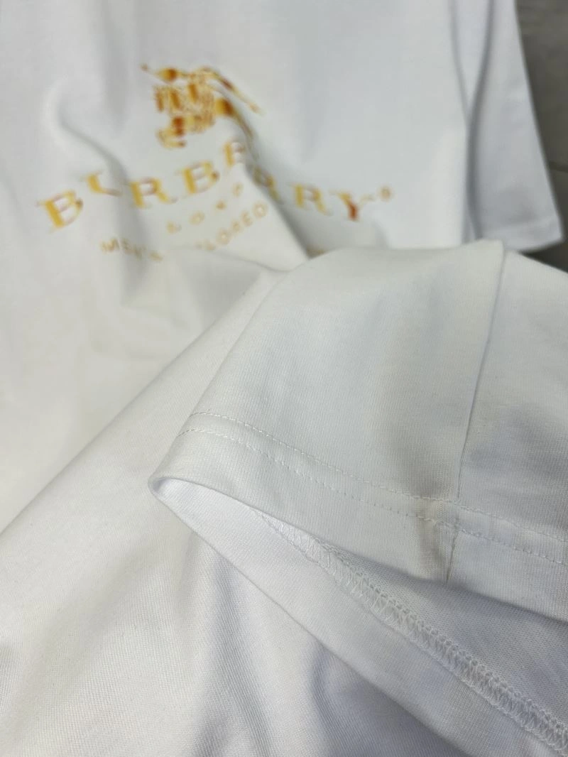 Refined Burberry T-Shirts 103454