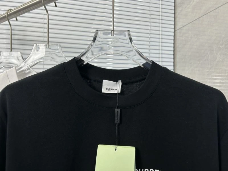 Upgraded Burberry T-Shirts 103450