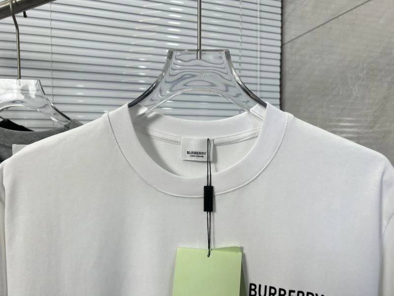 Burberry T-Shirts Lightweight 103445