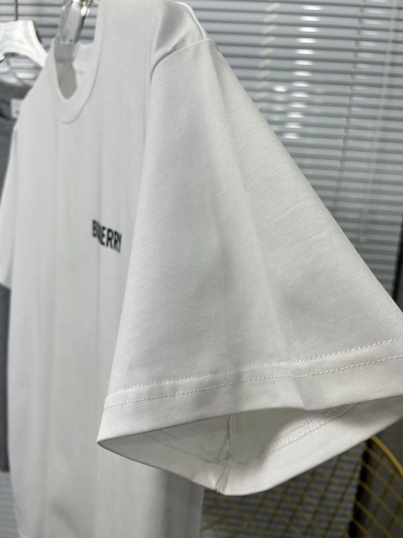 Burberry T-Shirts Lightweight 103445