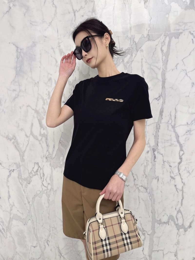 Unisex Burberry T-Shirts 103419
