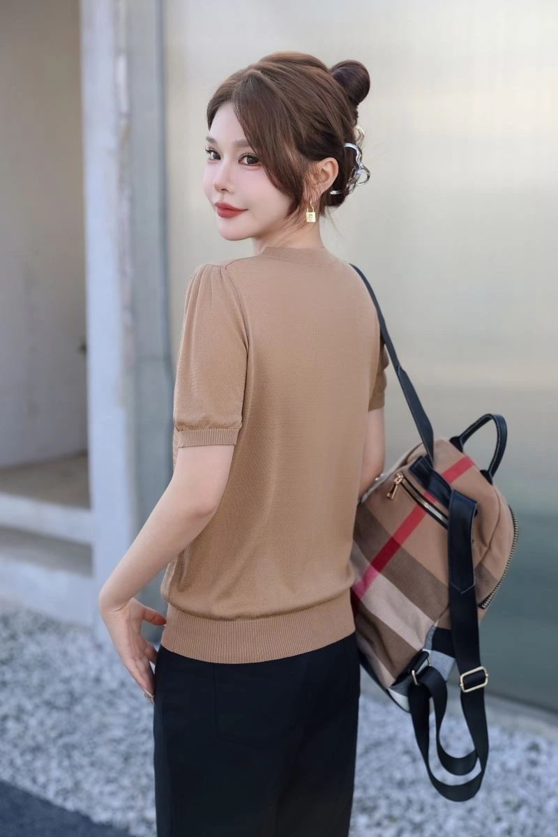 Elegant Burberry T-Shirts 103411