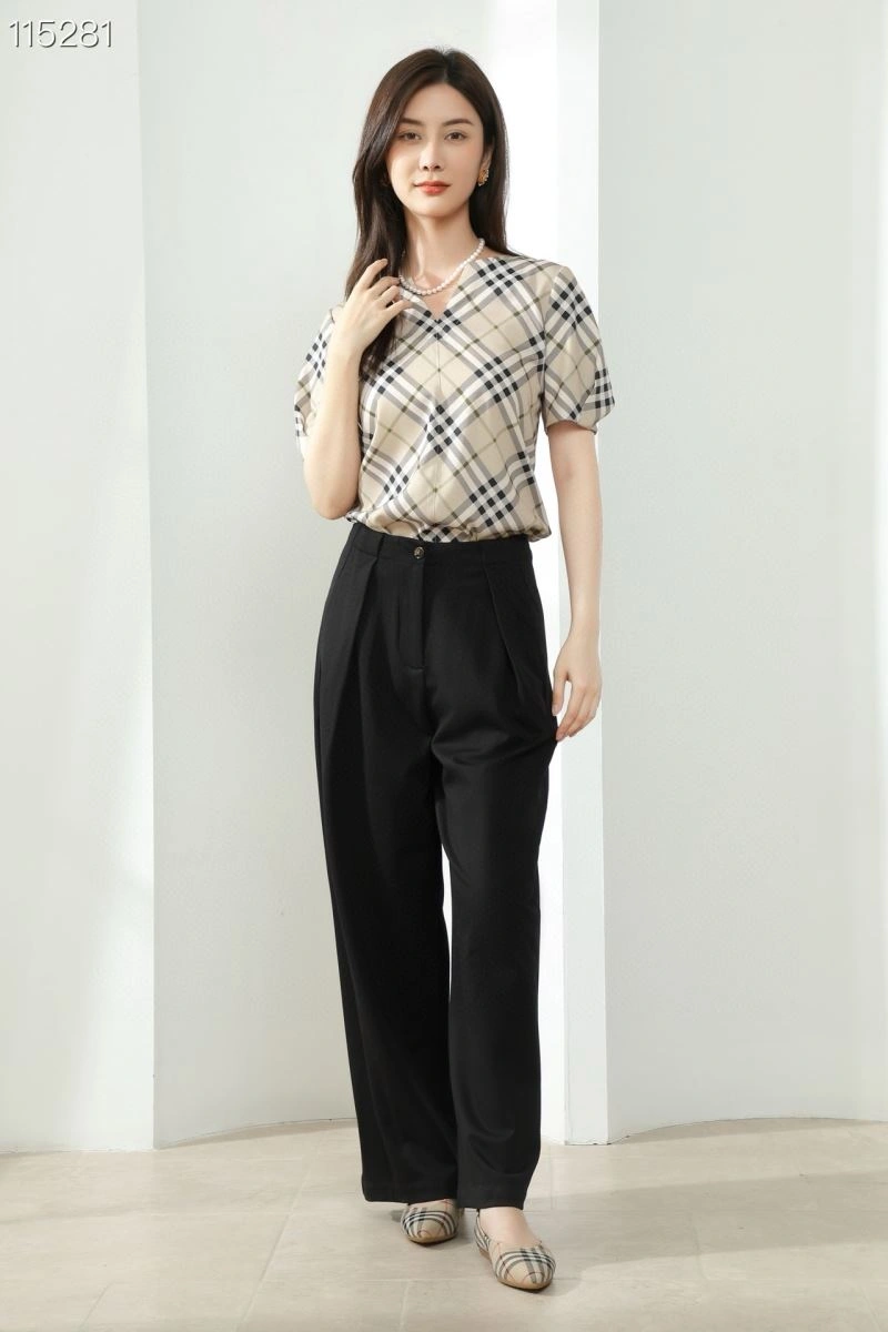 Burberry T-Shirts Breathable 103388