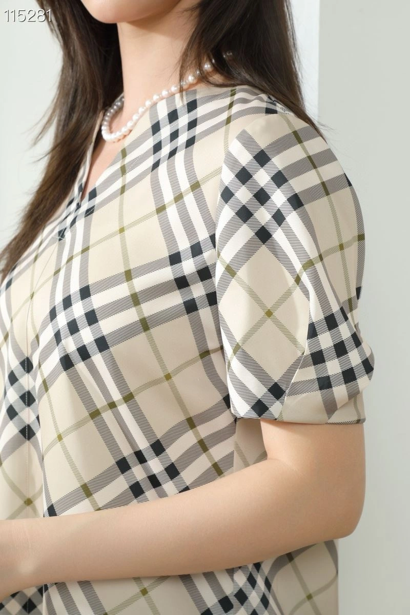 Burberry T-Shirts Breathable 103388