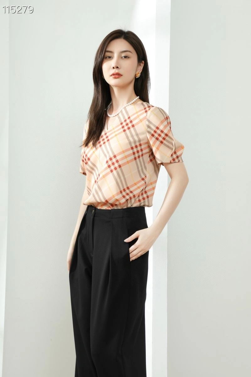 Burberry T-Shirts Casual 103387
