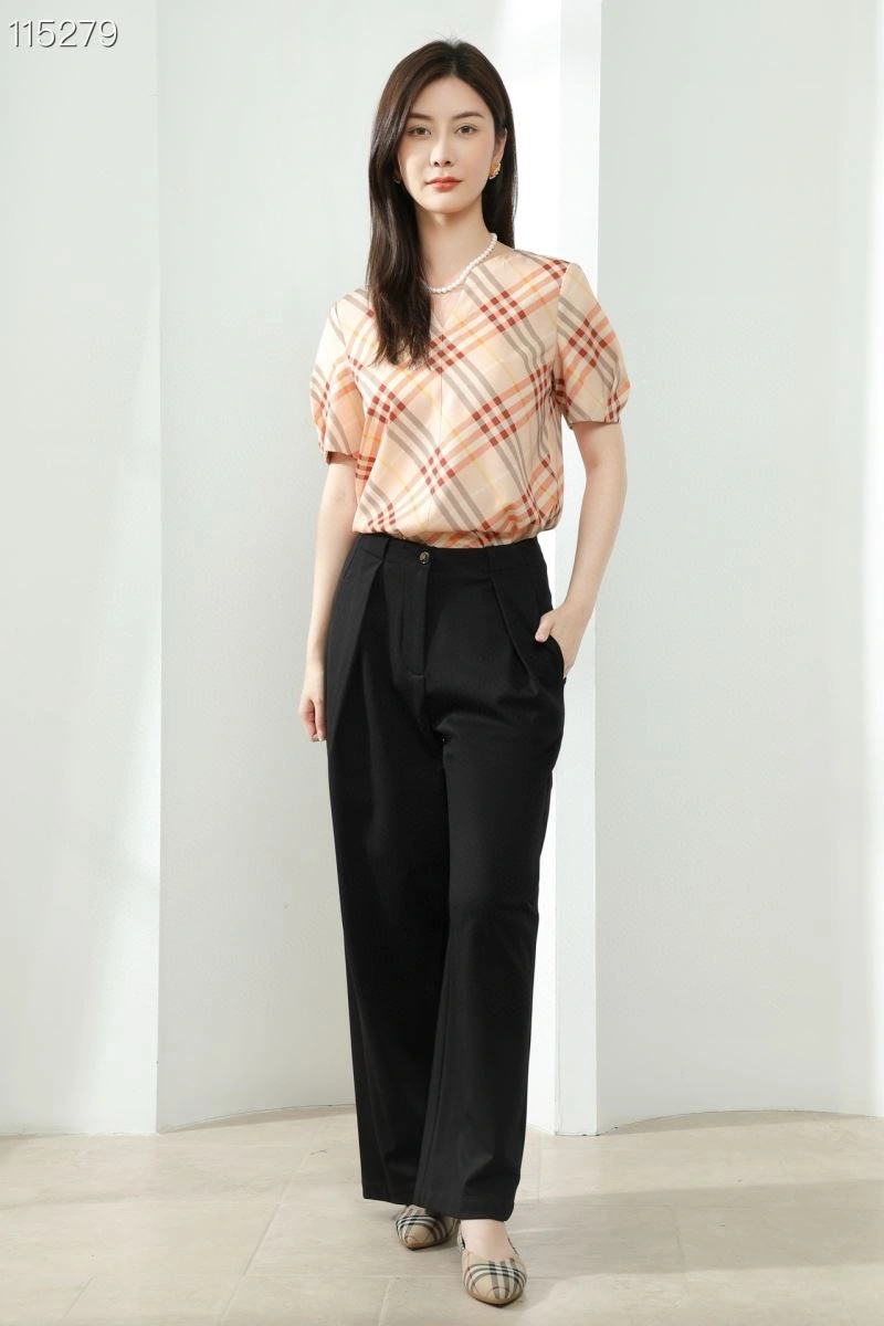 Burberry T-Shirts Casual 103387