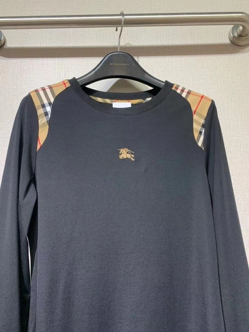 Burberry T-Shirts Functional 103360