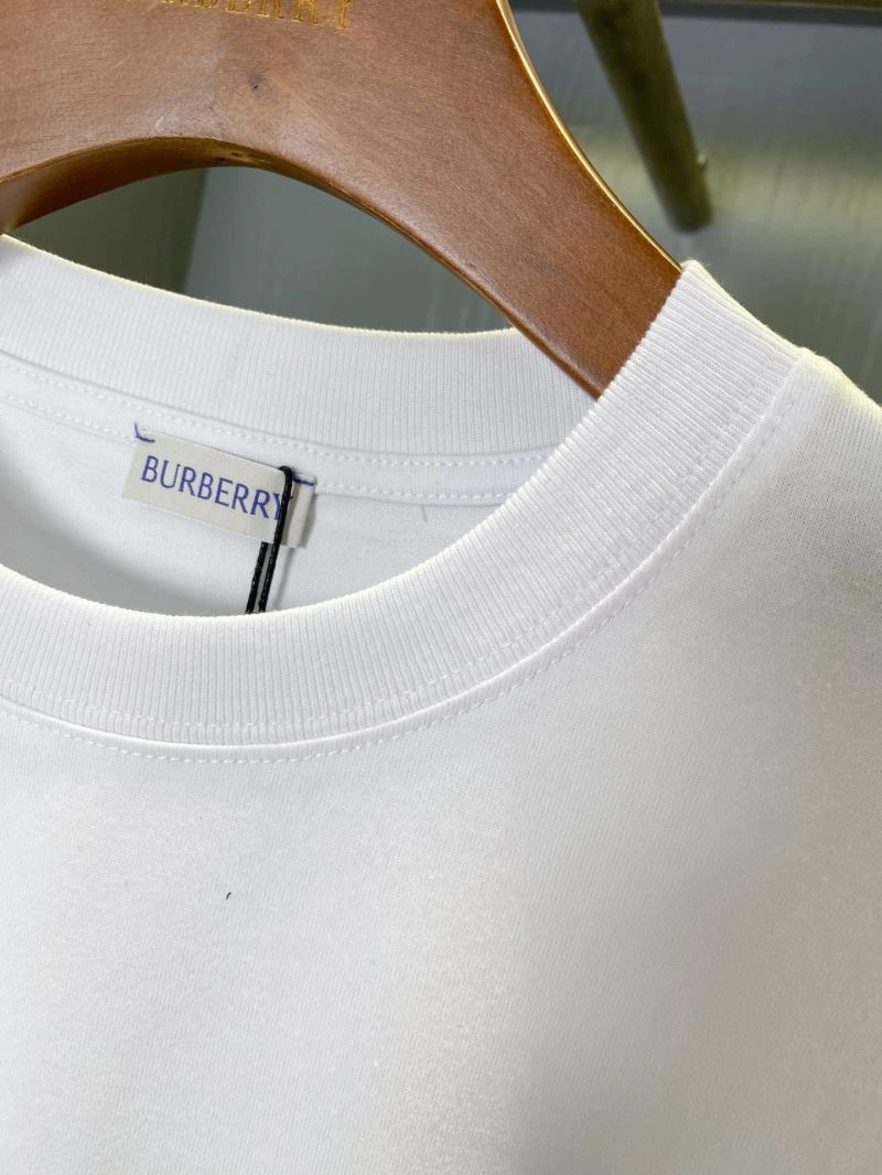 Burberry T-Shirts Lightweight 103377