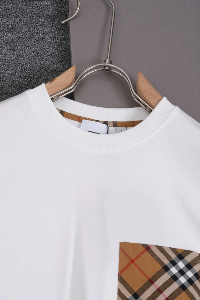 Burberry T-Shirts Neat 103330