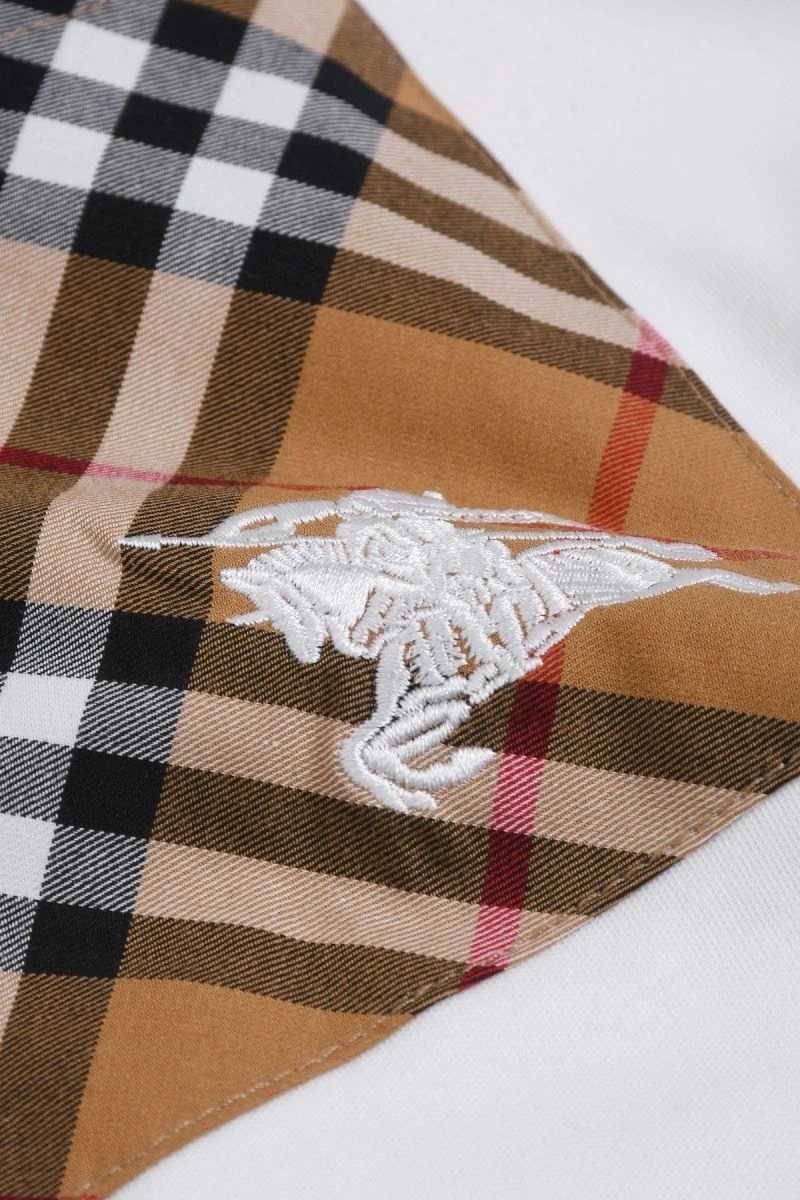 Burberry T-Shirts Neat 103330