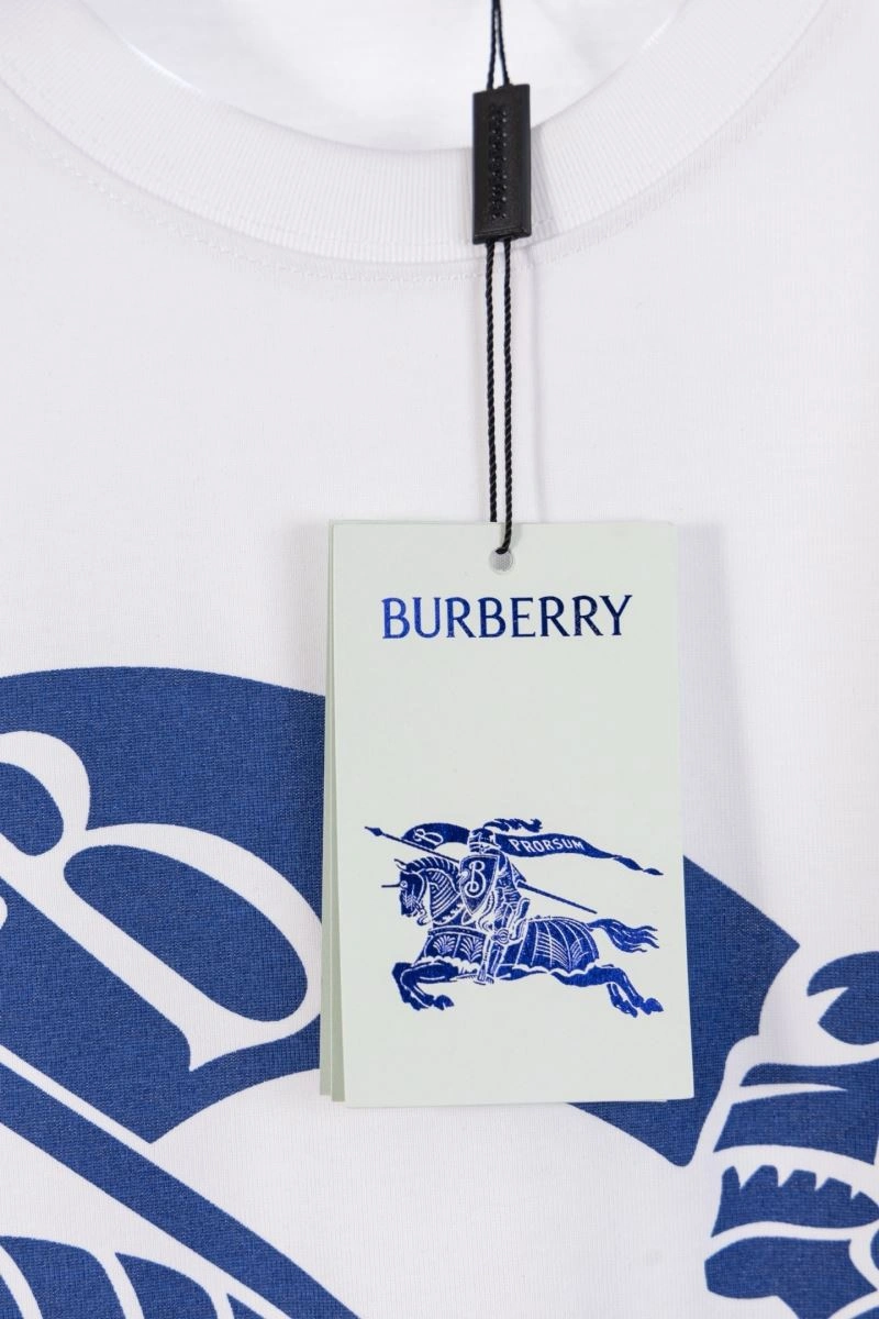 Burberry T-Shirts Vibrant 102990
