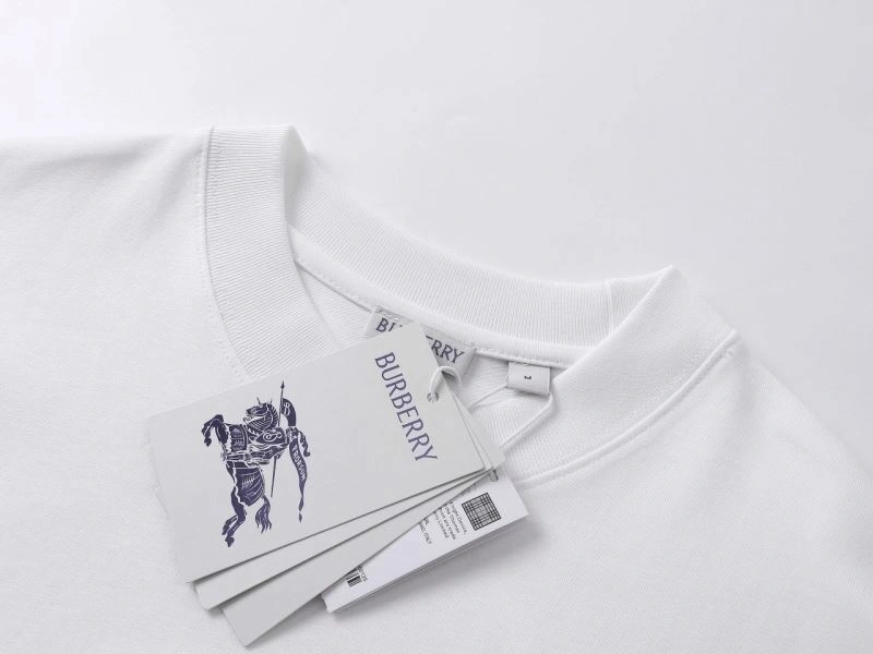 Effortless Burberry T-Shirts 102993