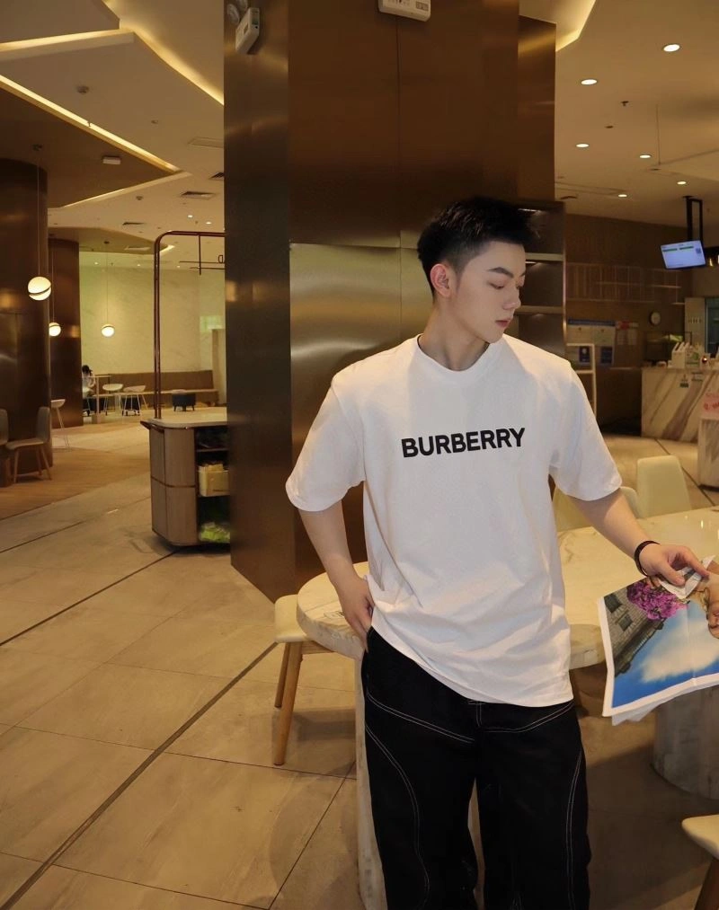 Functional Burberry T-Shirts 102988
