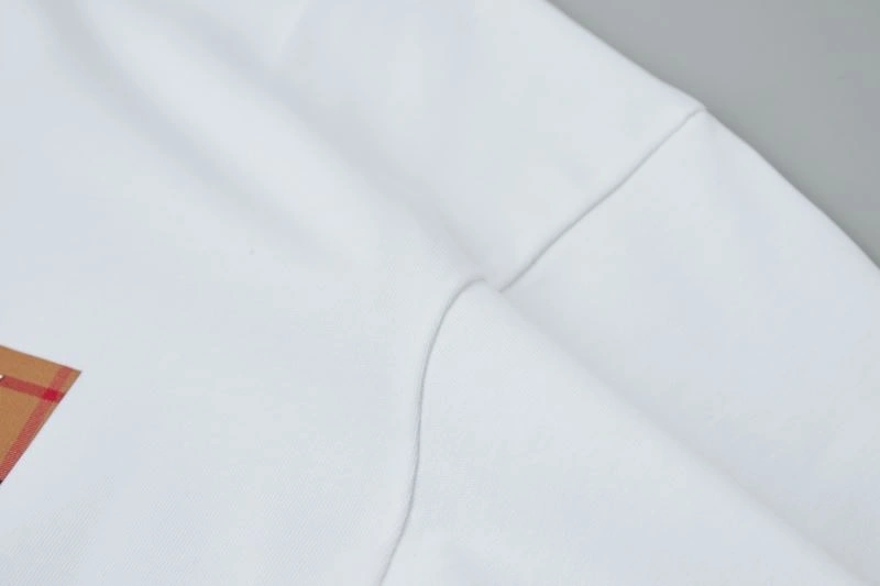 Burberry T-Shirts Breathable 102977