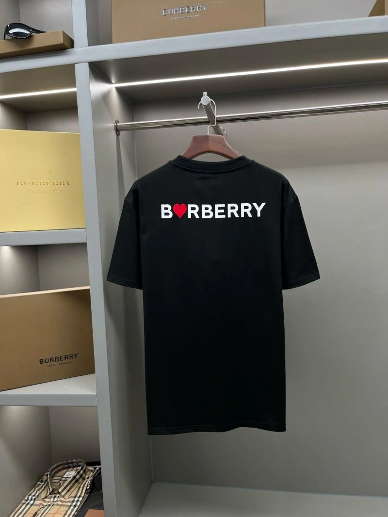 Compact Burberry T-Shirts 102986