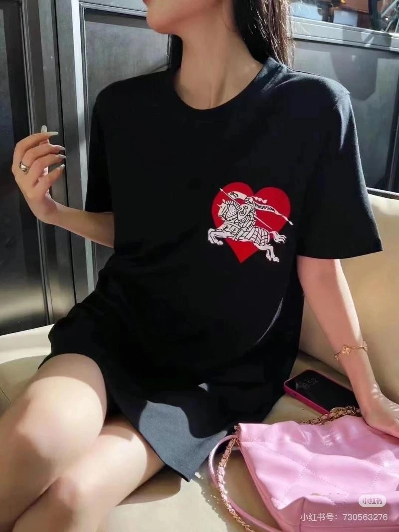 Compact Burberry T-Shirts 102986