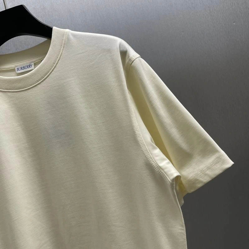 Sleek Burberry T-Shirts 102995