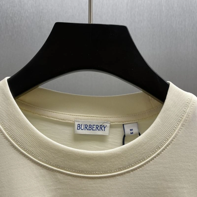 Sleek Burberry T-Shirts 102995