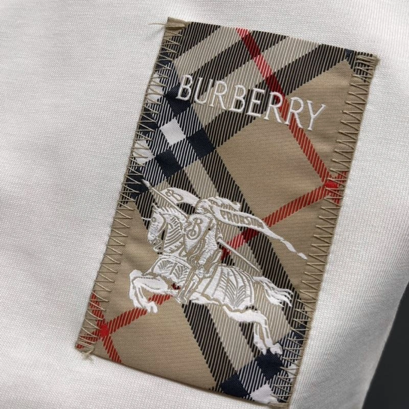 Sleek Burberry T-Shirts 102995