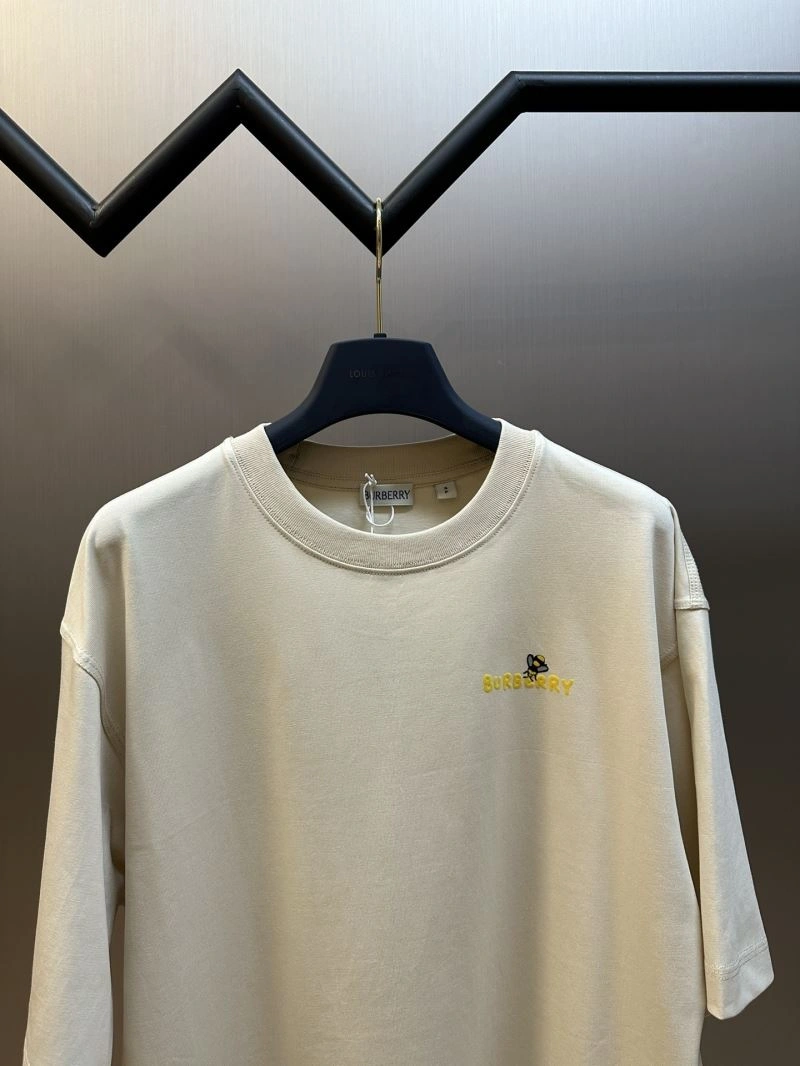 Reliable Burberry T-Shirts 102927