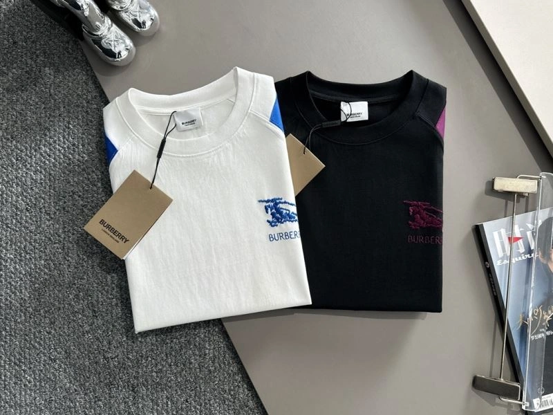 Burberry T-Shirts Comfortable 102924