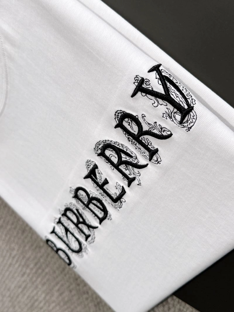 ComfortFit Burberry T-Shirts 102944