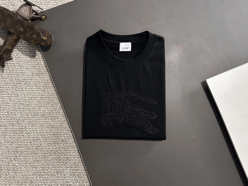 Burberry T-Shirts Lightweight 102906