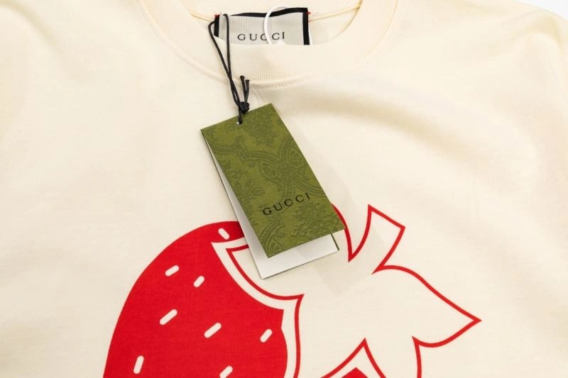 WellDesigned Burberry T-Shirts 102892