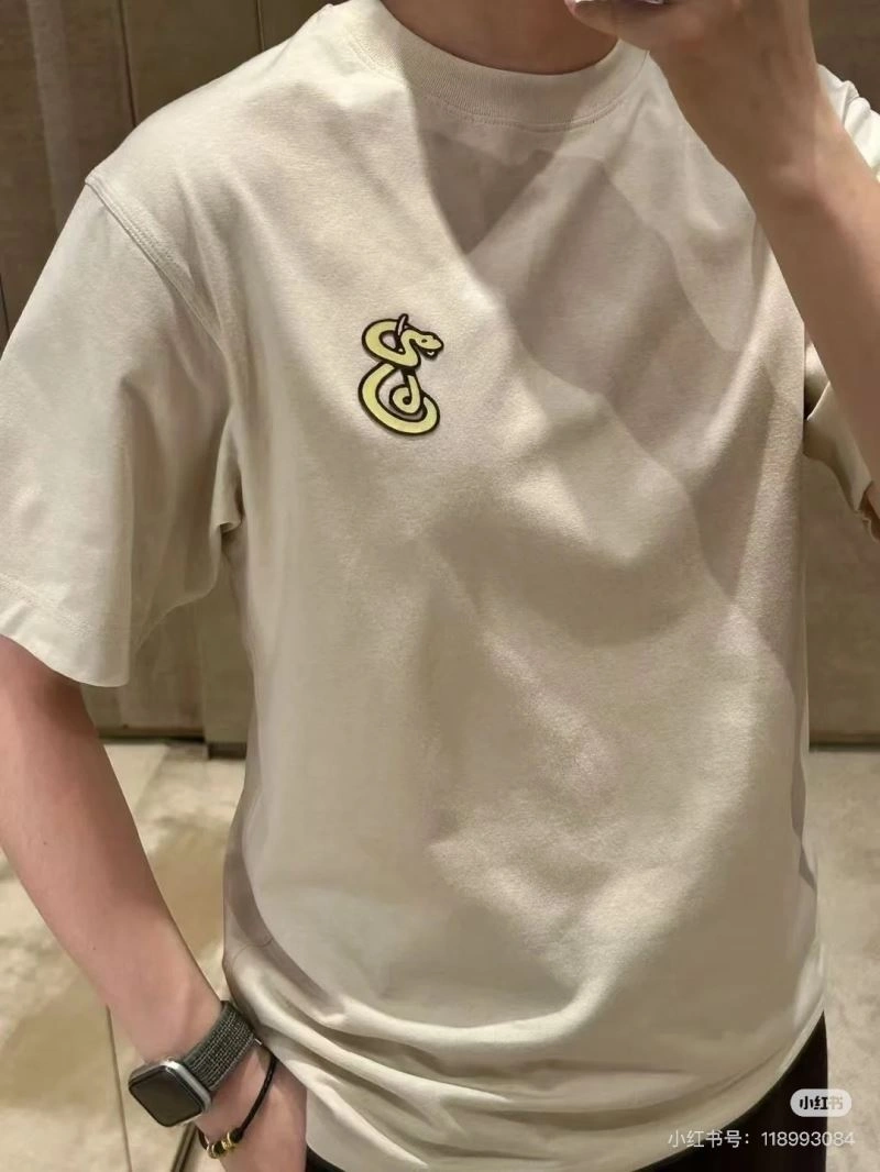 Youthful Burberry T-Shirts 102891