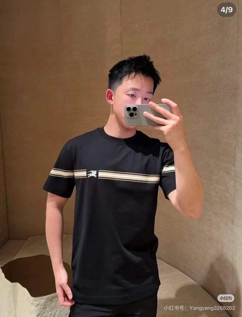 Refined Burberry T-Shirts 102888