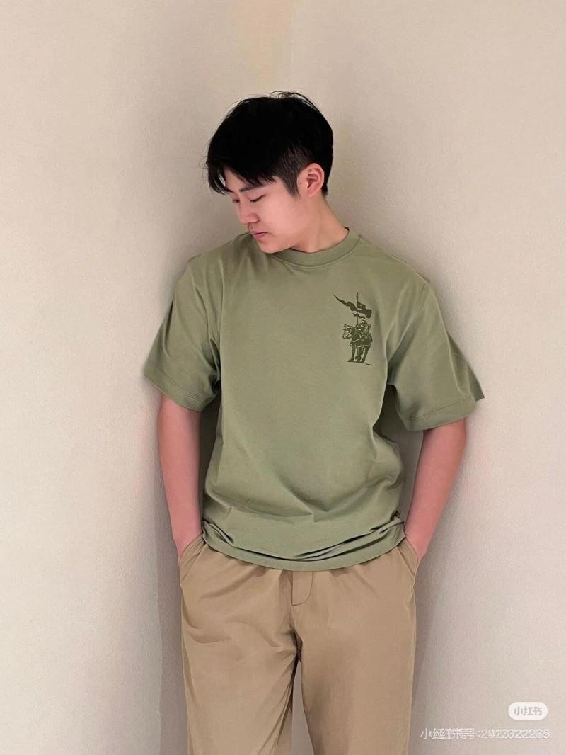 Bright Burberry T-Shirts 102886