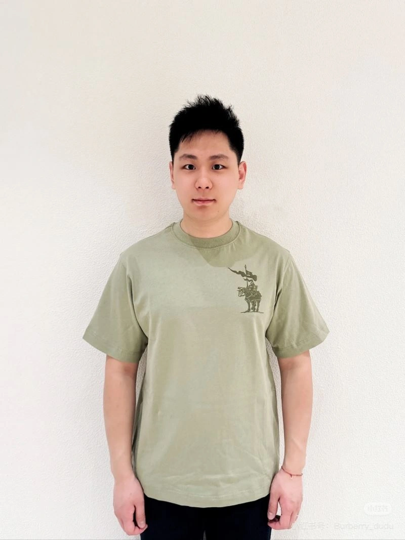 Bright Burberry T-Shirts 102886