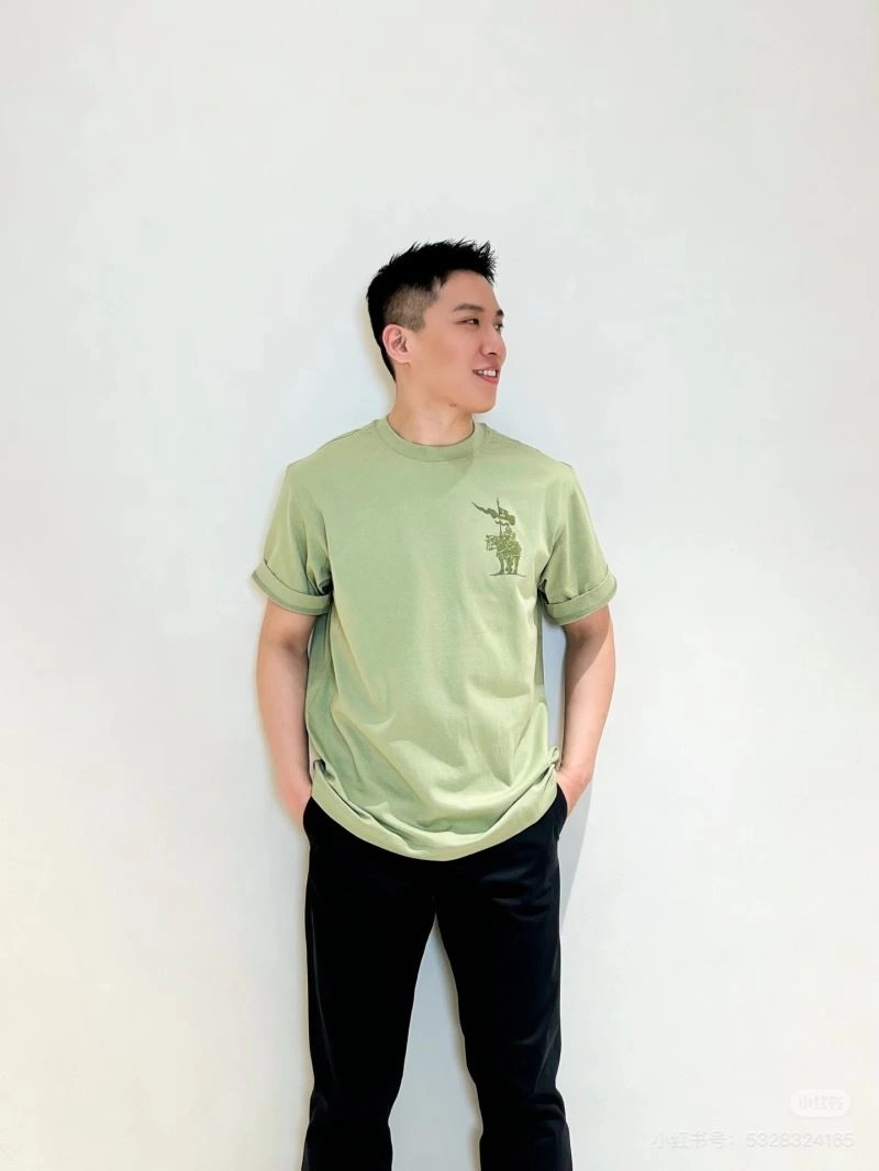 Bright Burberry T-Shirts 102886