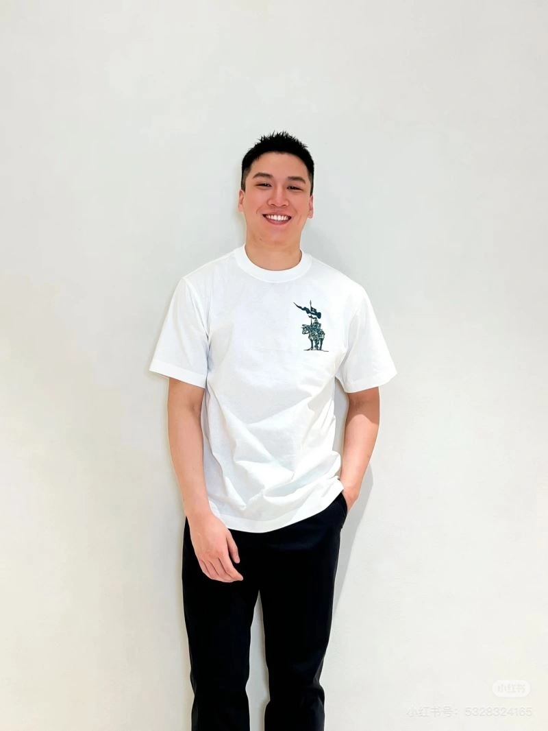 Bright Burberry T-Shirts 102886