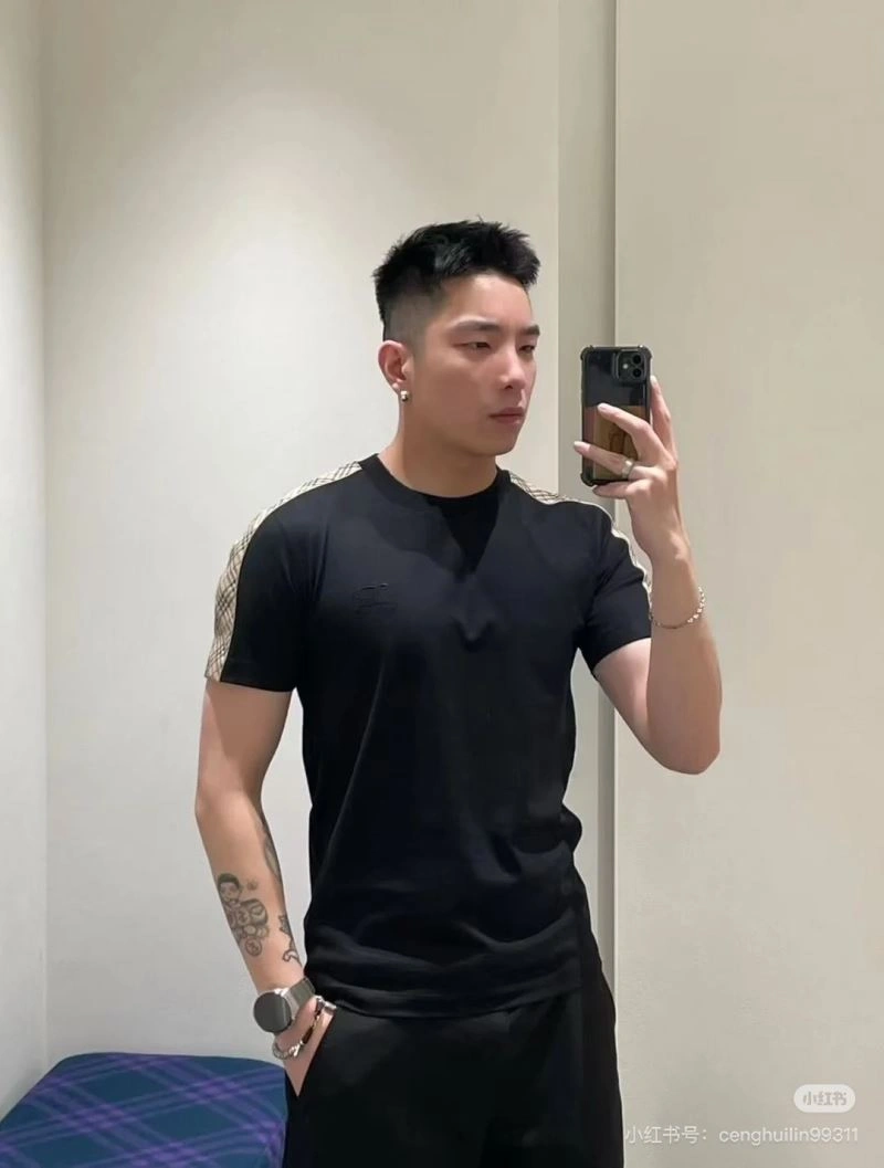 Burberry T-Shirts Efficient 102905