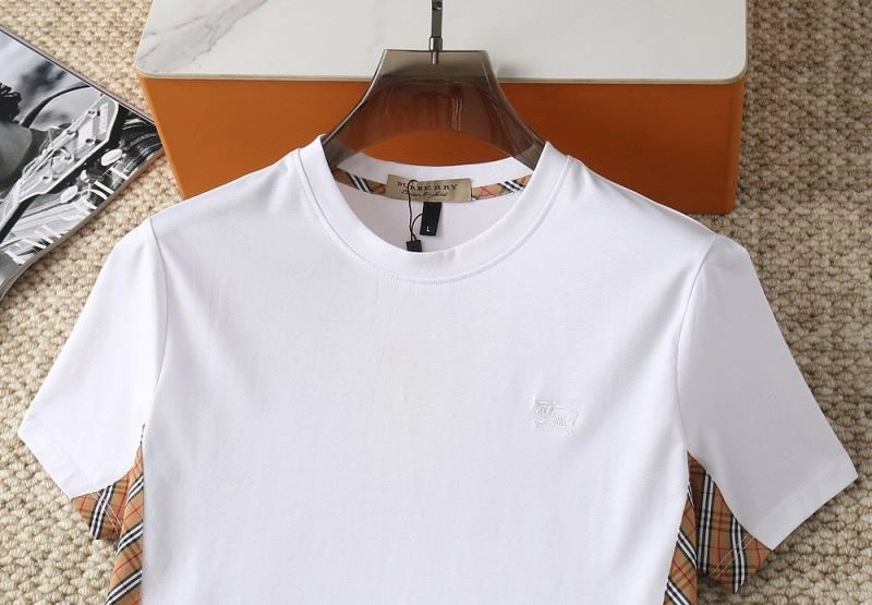 Burberry T-Shirts TechFriendly 105756