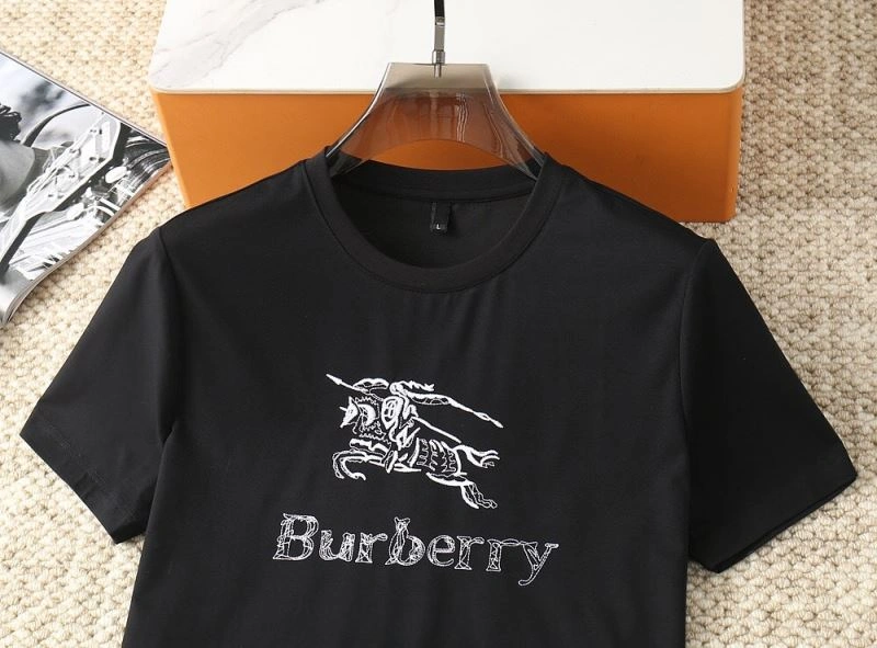 Burberry T-Shirts Elegant 105755